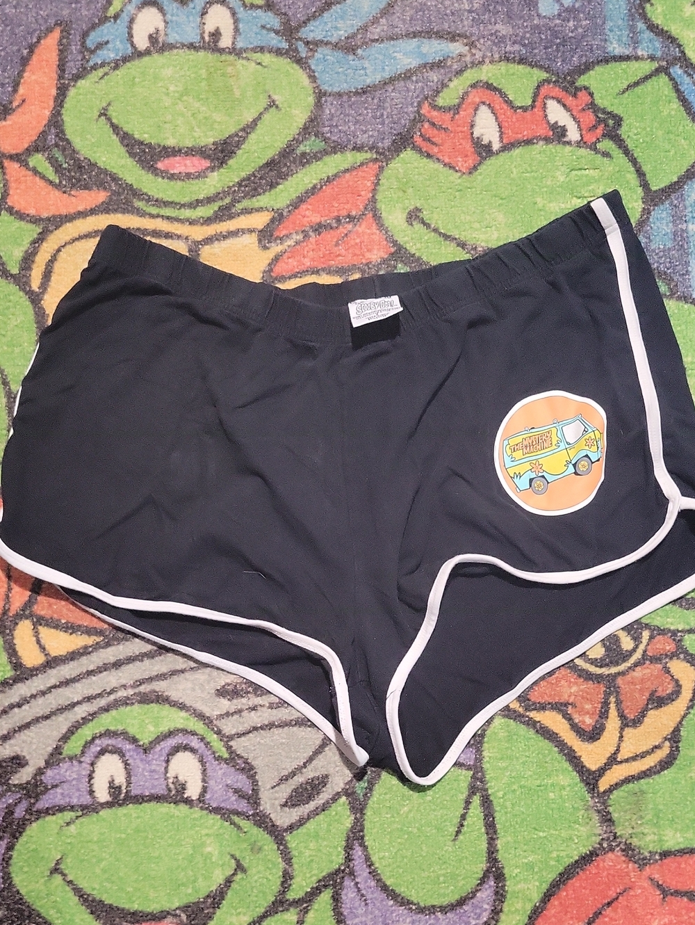 Hot Topic Scooby-Doo The Mystery Machine Dolphin Shorts Black & White Size 2